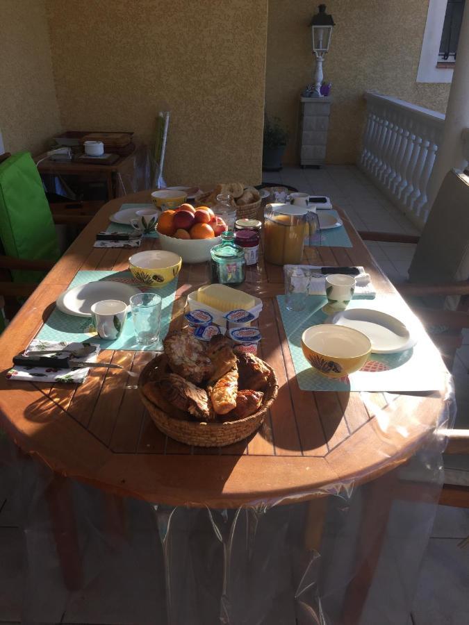 Les Lavandines Magalas Eksteriør billede
